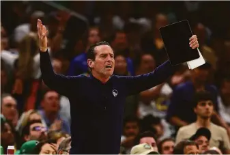  ?? Elsa / TNS ?? Warriors assistant coach Kenny Atkinson, who has head coaching experience with the Nets, is the new head coach of the Charlotte Hornets. He’ll assume his duties after the NBA Finals.