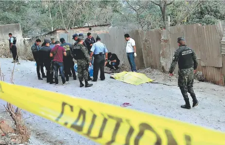  ?? FOTO: CORTESÍA OSMAN ZEPEDA ?? Las féminas fueron raptadas y encontrada­s asesinadas frente al cementerio de la colonia Divino Paraíso.