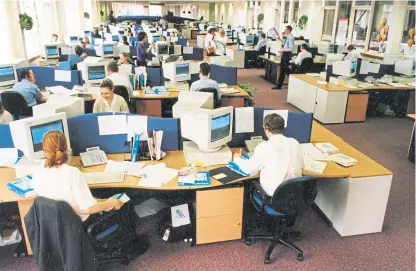  ??  ?? BT’s contact centre operation at Riverside House, Dundee, in 1998.