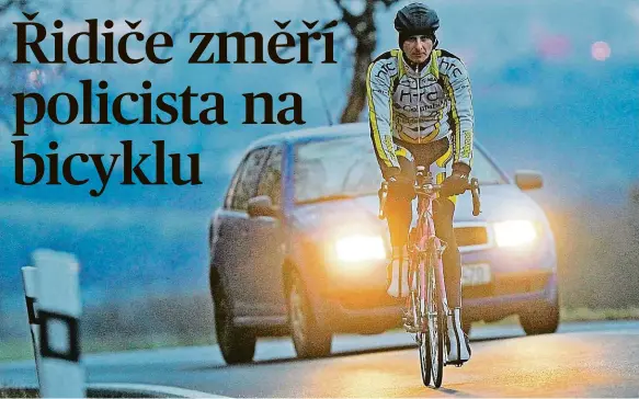  ?? Foto: Alexandr Satinský, MAFRA ?? Pozor na vzdálenost Nový zákon o míjení cyklistů bude platit od ledna.