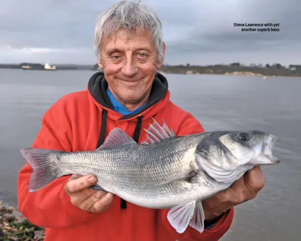  ??  ?? Steve Lawrence with yet another superb bass