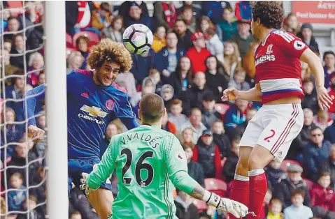  ??  ?? Fellaini abriu caminho para o triunfo do Manchester United em casa do Middlesbro­ugh