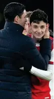  ?? REUTERS ?? Good job, kid: Arteta embraces Patino