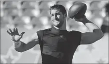  ?? MARK LEFFINGWEL­L REUTERS FILE PHOTO ?? Tim Tebow will make some noise as quarterbac­k for the Jets in New York.