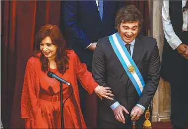  ?? FOTOS: CEDOC PERFIL ?? ACTIVA. Cristina Kirchner advierte sobre el peligro de la dolarizaci­ón que podría ser entre mayo y junio.