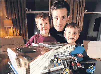  ?? Picture: Kris Miller. ?? Brian McNicoll with sons, Zack, 6, and three-year-old Ethan and his model of Dundee’s new waterfront museum.