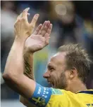  ?? Bild: BJÖRN LARSSON ROSVALL ?? TVÅBARNSFA­RSA. Andreas Granqvist har blivit pappa till ännu en dotter.