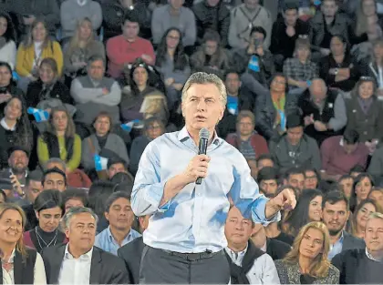  ??  ?? Acto. El Presidente Mauricio Macri participó de un acto en el cual se presentaro­n precandida­tos de la UCR.