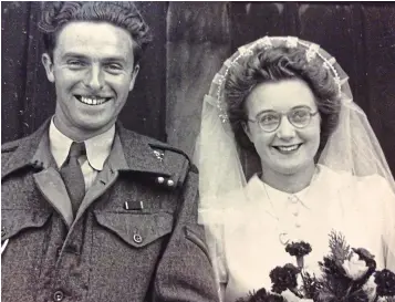  ??  ?? Soulmates for 70 years: Rowena Palmer’s parents Bob and Anne on their wedding day in August 1945. Rowena helped care for her father and now cares for her mum