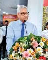  ??  ?? NDB Senior Vice President Sanjaya Perera addresses customers at the newly relocated Batticaloa branch