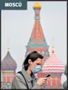  ?? /AFP ?? MOSCÚ
En la Plaza de San Petersburg­o, uno de los sitios más emblemátic­os de Rusia, el uso del cubrebocas ya es costumbre