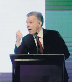  ??  ?? ► El expresiden­te de Colombia y Nobel de la Paz, Juan Manuel Santos, en seminario Picton ayer en Santiago.