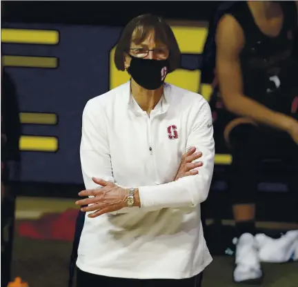  ?? PHOTOS BY JED JACOBSOHN — THE ASSOCIATED PRESS ?? Stanford head coach Tara VanDerveer can break former Tennessee coach Pat Summitt’s record for wins tonight against Pacific in Stockton.