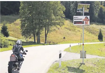  ?? FOTO: BROER (ARCHIV) ?? Motorradfa­hrer genießen wieder das Frühlingsw­etter. Doch nicht alle Anwohner finden das gut.