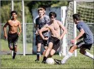  ?? JAMES BEAVER/FOR MEDIANEWS GROUP ?? Upper Dublin junior Luke Rappaport moves the ball down field during soccer practice at Upper Dublin High School Monday morning.