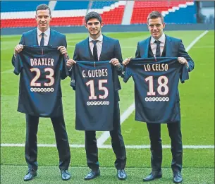  ?? FOTO: AP ?? Draxler, Guedes y Lo Celso Los tres fichajes de invierno de Kluivert para el PSG