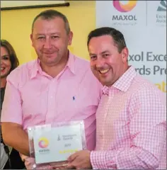  ??  ?? Pictured at the 2016 - 2017 Maxol Excellence Awards were (LR) owner of Maxol Service Station, Dublin Road, Dundalk Colin Fee and CEO of the Maxol Group Brian Donaldson.