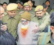  ?? HT PHOTO ?? Syed Abdul Karim alias Tunda’s involvemen­t is suspected to be in at least 40 bomb blast cases across the country, including the 1993 Mumbai train blasts.