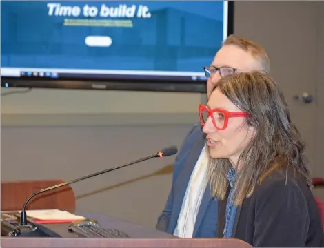  ?? SCOTT ANDERSON/SOUTHWEST BOOSTER ?? Dr. Sasha Godenir unveiled the concept for the developmen­t of the Southwest Facility Foundation at the April 3 Swift Current City Council meeting.