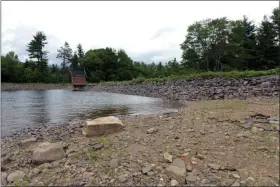  ?? TANIA BARRICKLO — DAILY FREEMAN FILE ?? The dam at the Cooper Lake reservoir in Woodstock, N.Y., is shown in 2015.