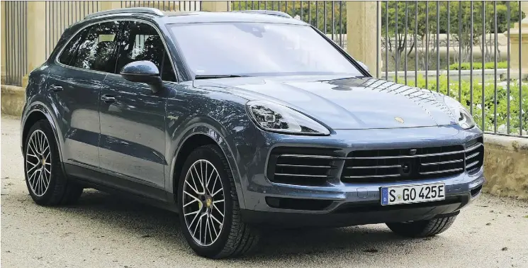  ?? GRAEME FLETCHER ?? The Porsche Cayenne E-Hybrid can get to where it needs to go quickly. It has an electric-only driving range of 44 km and travels up to 135 km/h on battery power only.