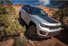  ?? ?? El Jeep Grand Cherokee ofrece una capacidad todoterren­o incomparab­le.