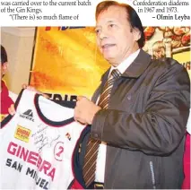  ?? BOY SANTOS ?? Robert ‘Sonny’ Jaworski displays his Ginebra San Miguel No. 7 jersey.