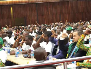  ?? —Pictures: Innocent Makawa ?? In this picture collage, President Mnangagwa addresses the ZANU-PF Youth Assembly at the party’s headquarte­rs in Harare yesterday.