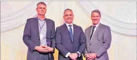  ?? PICTURE / SUPPLIED ?? Luke Beehre receiving Northland Inc’s award for its farming extension programme.