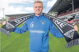  ?? Picture: Craig Brown. ?? New Dunfermlin­e signing Aaron Splaine.