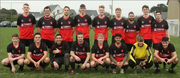  ??  ?? Fethard Rangers wearing their new jerseys which were presented to the team by former player Philip Tubritt.