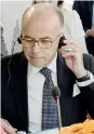  ??  ?? Francia. Il ministro Cazeneuve