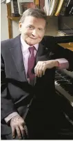  ?? AP-Yonhap ?? A pupil of the legendary pianist Vladimir Horowitz, Byron Janis overcame arthritis and other setbacks to become a piano virtuoso.