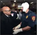  ?? PICTURE: ELMOND JIYANE/GCIS ?? An injured Ian Barnard meets President Jacob Zuma during Zuma’s visit to areas affected by the devastatin­g fires last week.