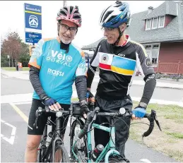  ?? PIERRE OBENDRAUF ?? François Durocher, left, head of the Beaconsfie­ld Cycling Club, and Robert Masella, of Club vélo Dorval, are part of a coalition lobbying to raise awareness of safe paths and intersecti­ons for cyclists.