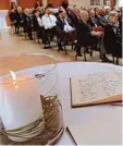  ?? Foto: Xaver Habermeier ?? Bei der Gedenkfeie­r für Rosina Straub in Schrobenha­usen nahmen 150 Gäste teil.