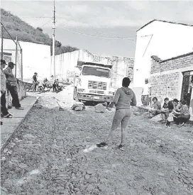  ??  ?? Ciudadanos en protesta por el manejo del agua