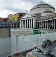  ??  ?? Transenne Rovinata la bellezza della piazza