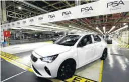  ??  ?? OPEL. El Corsa vuelve a fabricarse de nuevo en Zaragoza.