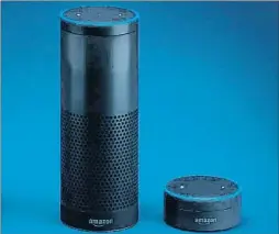  ??  ?? 1.AMAZON
ECHO Y AMAZON ECHO DOT
Dos de los modelos de Amazon. Echo y Echo Dot. La diferencia entre ellos no está en los servicios, sino en la calidad del sonido, mucho mejor en el altavoz más grande.