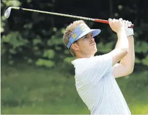  ?? DAVID BLOOM ?? Matt Marshall, who quit playing golf profession­ally in 2016 before returning to the sport this year, is in contention at the Mackenzie Tour’s Syncrude Oil Country Championsh­ip at the Petroleum Club.