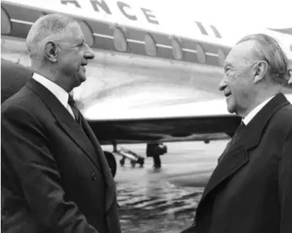  ??  ?? FRANCE’S LATE president Charles de Gaulle meets with the late German leader, Konrad Adenauer, in 1961.