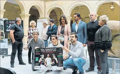  ?? FOTO: BASQUE SPORTS ?? Presentaci­ón del desafío aizkolari con Aitzol Atutxa, Iker VIcente y Arriva V