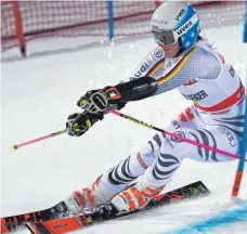  ?? FOTO: DPA ?? Bezwang erst Petra Vlhova, dann Frida Hansdotter und scheiterte nur knapp gegen Mikaela Shiffrin: Christina Geiger aus Oberstdorf.