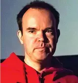  ?? ?? PETER VESTERBACK­A Para el fundador de Rovio, la compañía de ‘Angry Birds’, la extravagan­cia de algunos cargos es la base de una forma de contratar que sirve a las necesidade­s de la empresa.