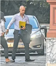  ??  ?? Vice-President Gabriella Michetti (left) and City Mayor Horacio Rodríguez Larreta arrive for meetings with President Macri