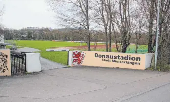  ?? SZ-FOTO: EIS ?? Im Munderking­er Donaustadi­on kam es beim Kreisliga-Spiel am Sonntag zu Zwischenfä­llen, die Polizei und das Schiedsger­icht des Fußballbez­irks beschäftig­en.