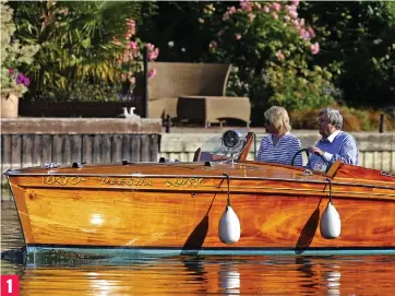  ??  ?? 1
River taxi: The boat arrives to pick Harris up from his home in Bray at 7am yesterday