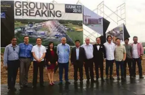  ??  ?? (L-R) Engr. Renie Soriano; Mr. Angel Sueiro (COO of Thunderbir­d Resorts & Casinos); PPMC Chairman Yves Q. Nisce; Ms. Allee Lourdes Sun (Chairman and President of Thunderbir­d Resorts & Casinos); La Union Vice Governor Augusto Aureo Nisce, PPMC President...