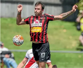  ?? PHOTO: PHOTOTEK ?? Dragons striker Stephen Hoyle scored a spectacula­r bicycle kick goal against Waitakere in Christchur­ch yesterday.